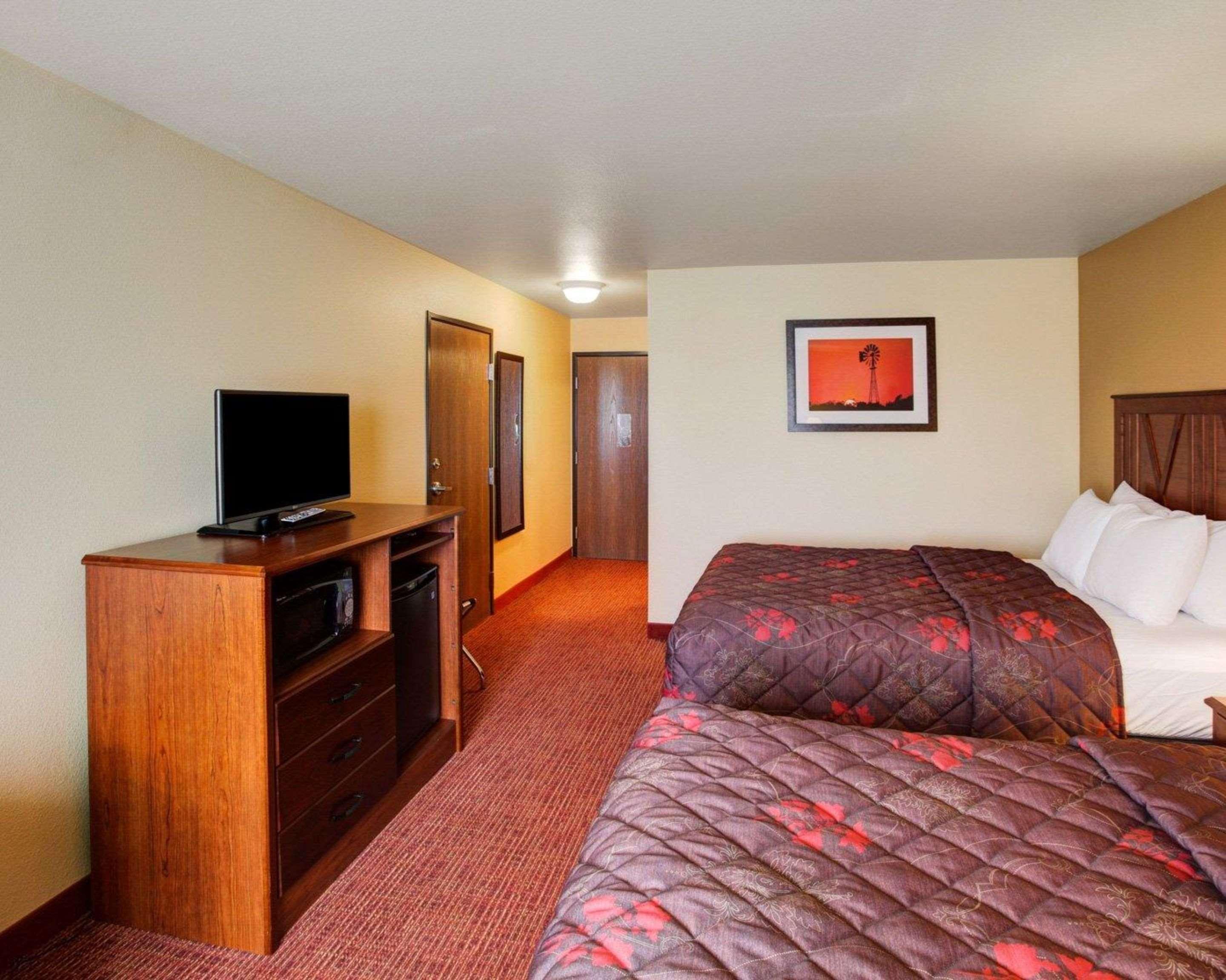 Rodeway Inn & Suites Phillipsburg Exterior foto