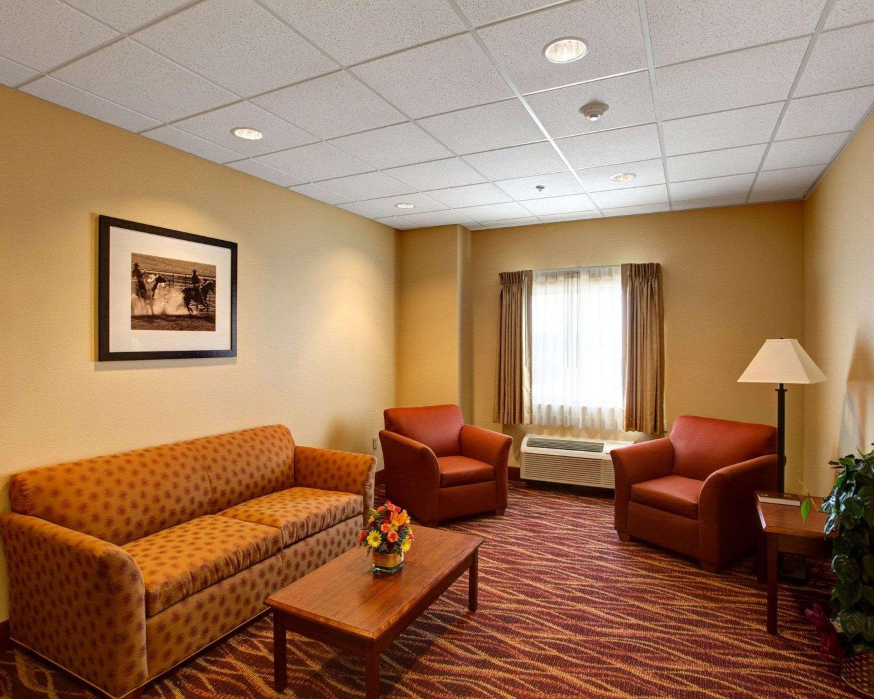 Rodeway Inn & Suites Phillipsburg Exterior foto
